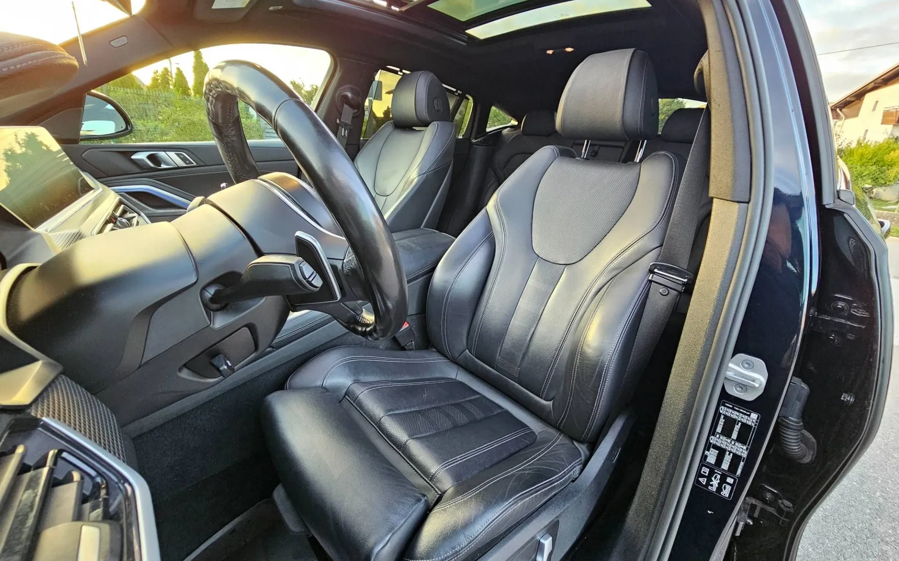 Notranja slika - BMW serija X6: - xDrive30d Avt. |M-OPTIC|PANO|AERO|KAMERA|RADAR|A22 - 8