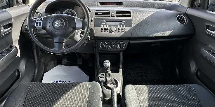 Zunanja slika - Suzuki Swift - 1.3 GC - 10