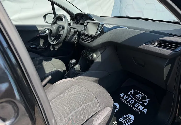 Zunanja slika - Peugeot 208 - 1.6 BlueHDi - NAVI - PDC - KLIMA - 7