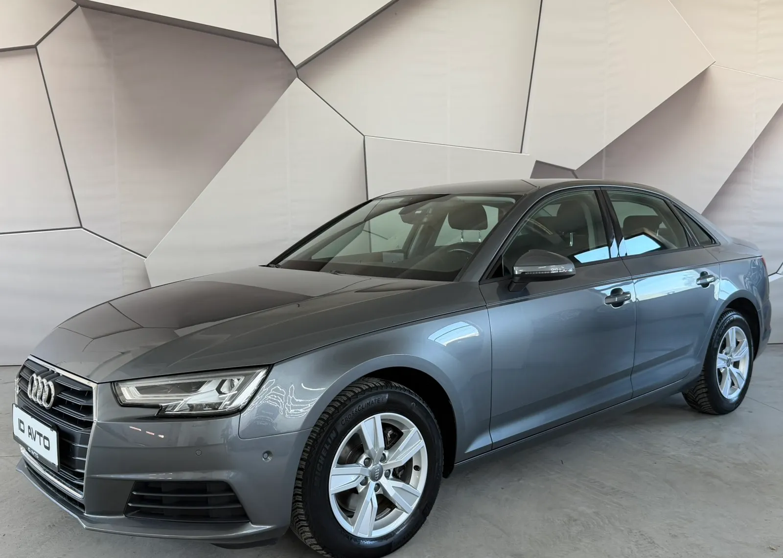 Zunanja slika - Audi A4 - 2,0 TDI Sport S tronic - 2