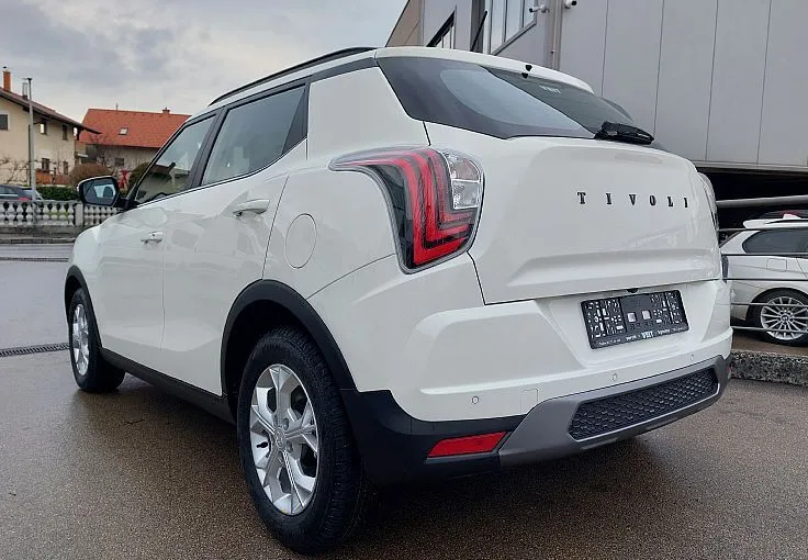 Zunanja slika - KG Mobility Tivoli - 1.5 GDI-T Fresh AVTOMATIK - 6