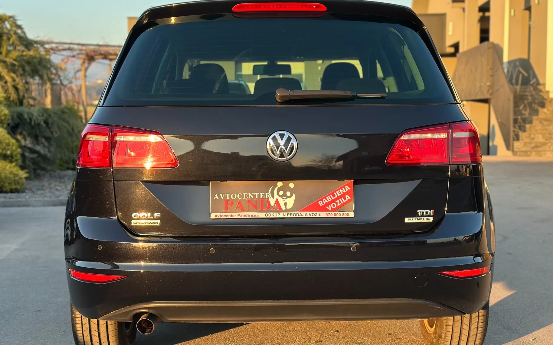 Zunanja slika - Volkswagen Golf - Sportsvan 1.6 TDI DSG Comfortline+ACC+ALU+NAVI+2X PDC - 8