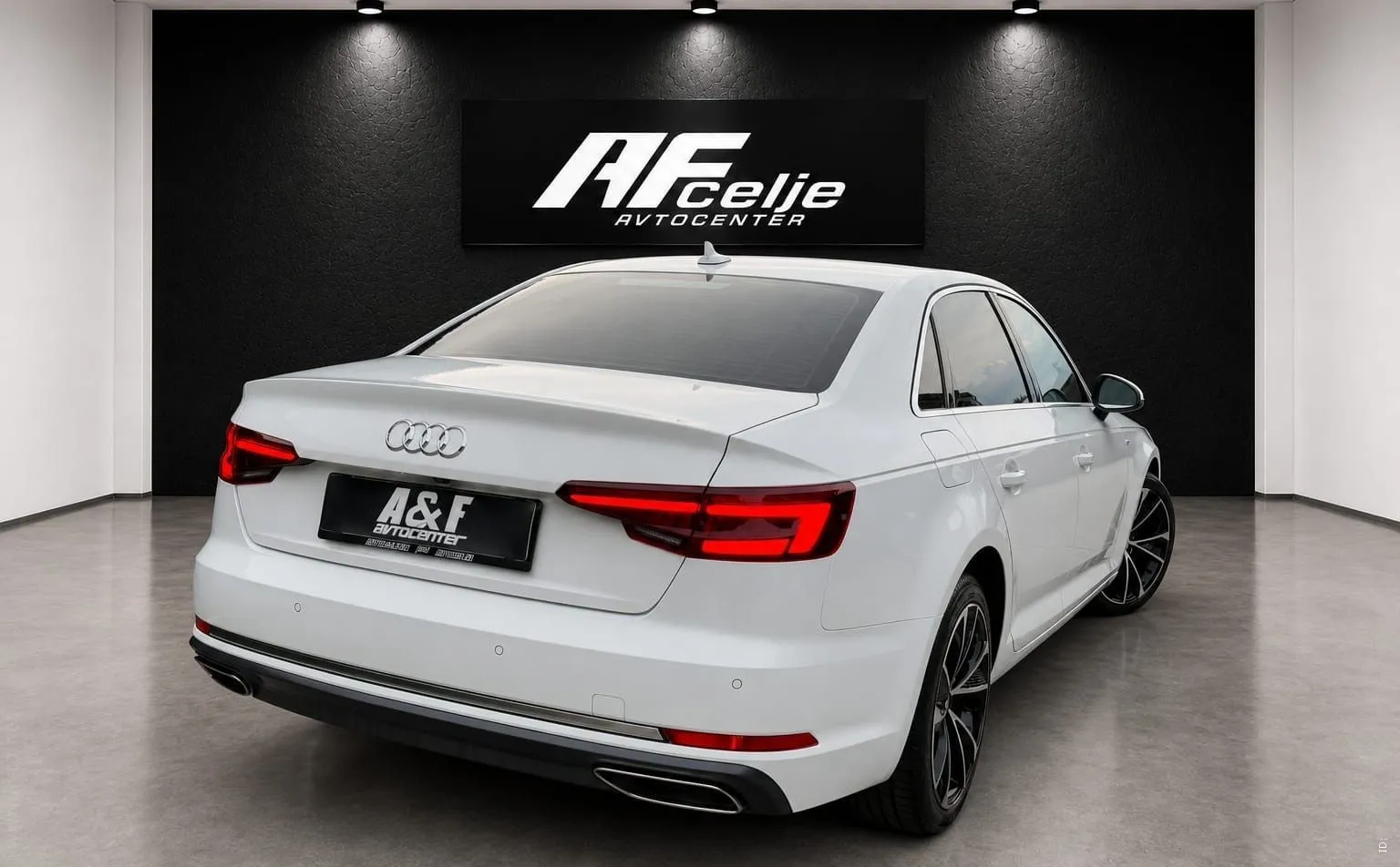 Zunanja slika - Audi A4 - 2.0 TDI-AUT-161.000km-S LINE-VIRTUAL-AMBINET-ACC- - 5