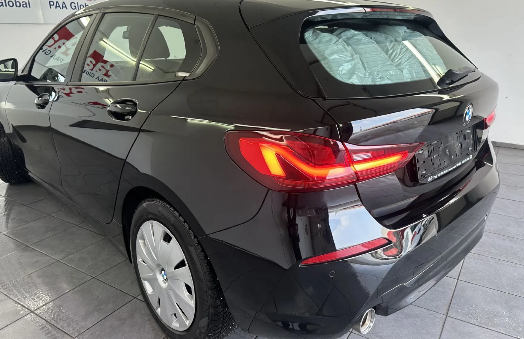Zunanja slika - BMW Serija 1 - : 116d.NEMŠKI+4 GUME.NAVI.AUTOMATIK.SAMO 118.000KM - 4