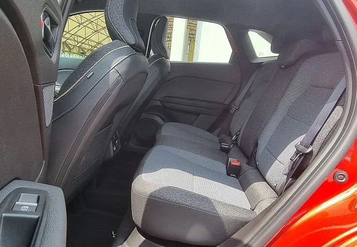 Zunanja slika - Renault Symbioz - Techno 140TCe + paket Varnost in Parkiranje - 10