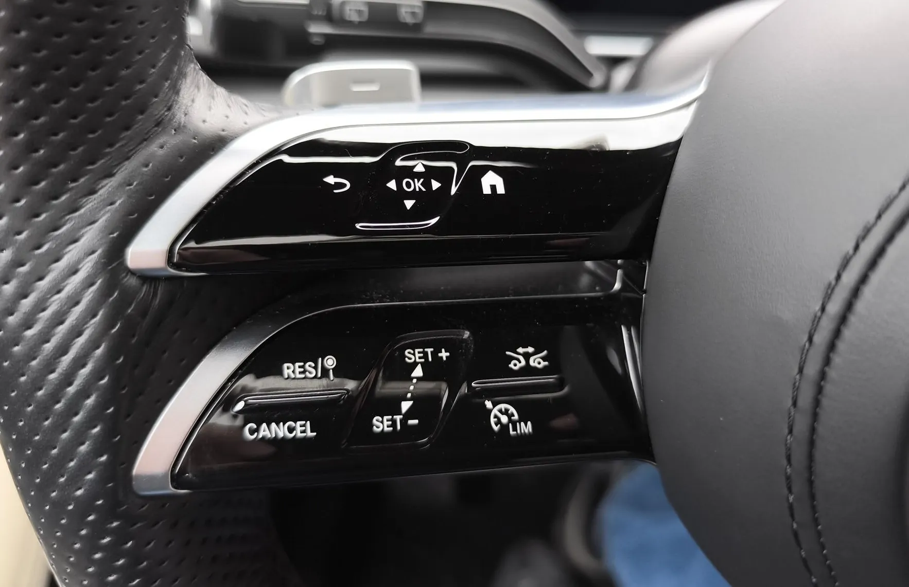 Zunanja slika - Mercedes-Benz GLS-Razred - GLS 450 d 4MATIC AMG LINE-SLO-1.LAST-TOP OPREMA - 16