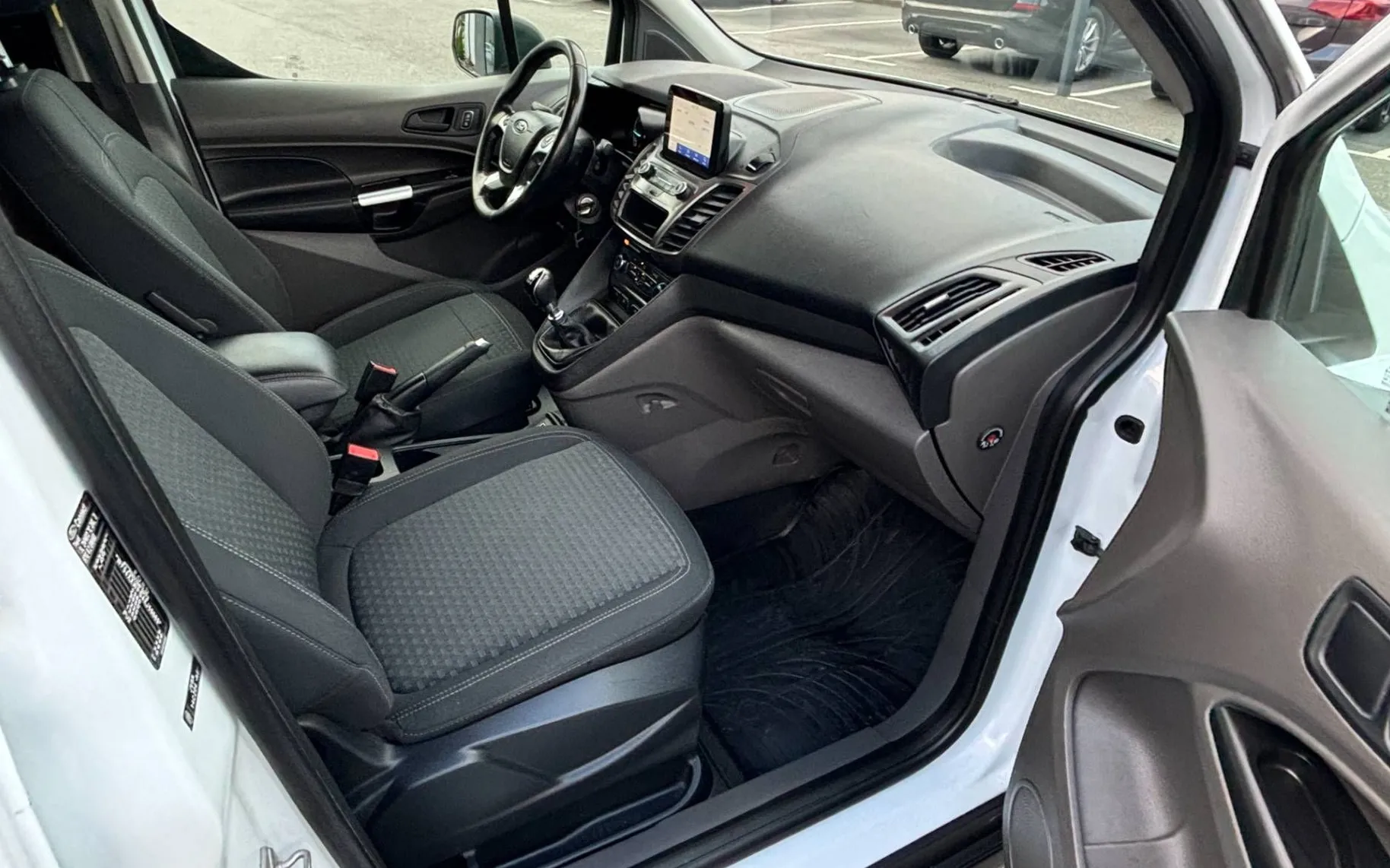 Zunanja slika - Ford Tourneo Connect - 1.5 TDCi N1-KAMERA-NAVI-PDC... - 10