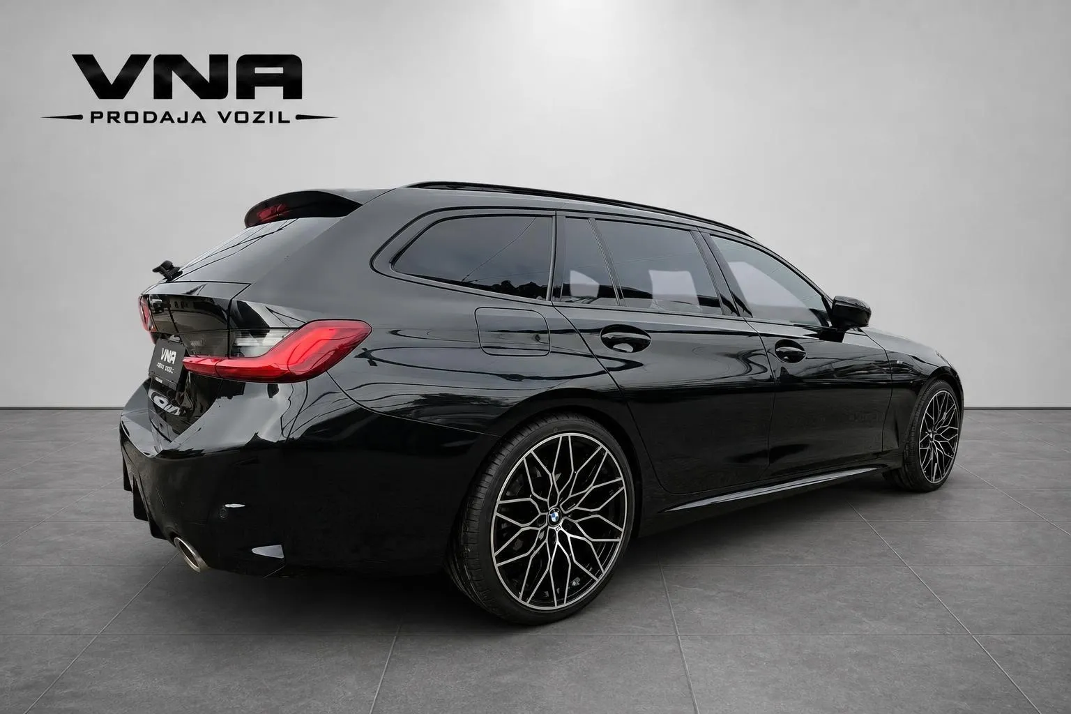 Zunanja slika - BMW serija 3 Touring: - 320i M-OPTIC FACE-LIFT |LED|NAVI|PDC|ALU18|TOP|... - 6
