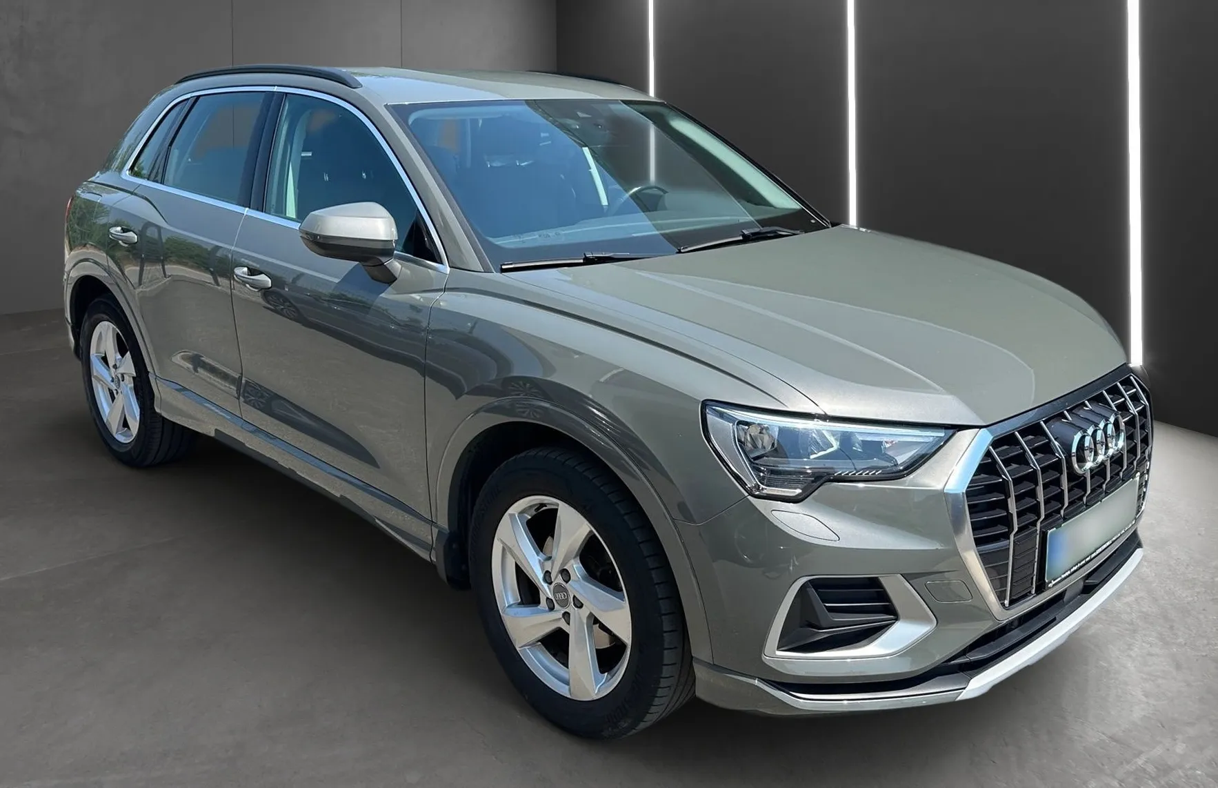 Zunanja slika - Audi Q3 - 35 TFSI S tronic FULL LED NAVI WEBASTO LANE A PD - 9