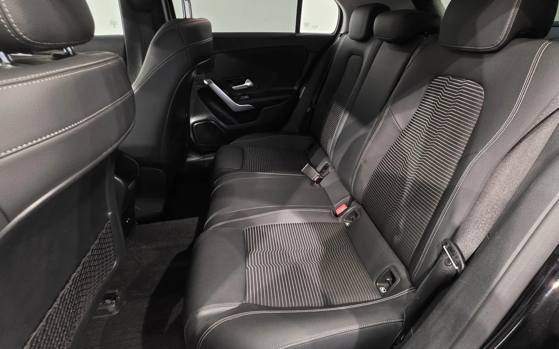 Zunanja slika - Mercedes-Benz A-Razred - A 250 e Avt. 1.LAST PHEV KAM NAVI TEMP LANE - 16