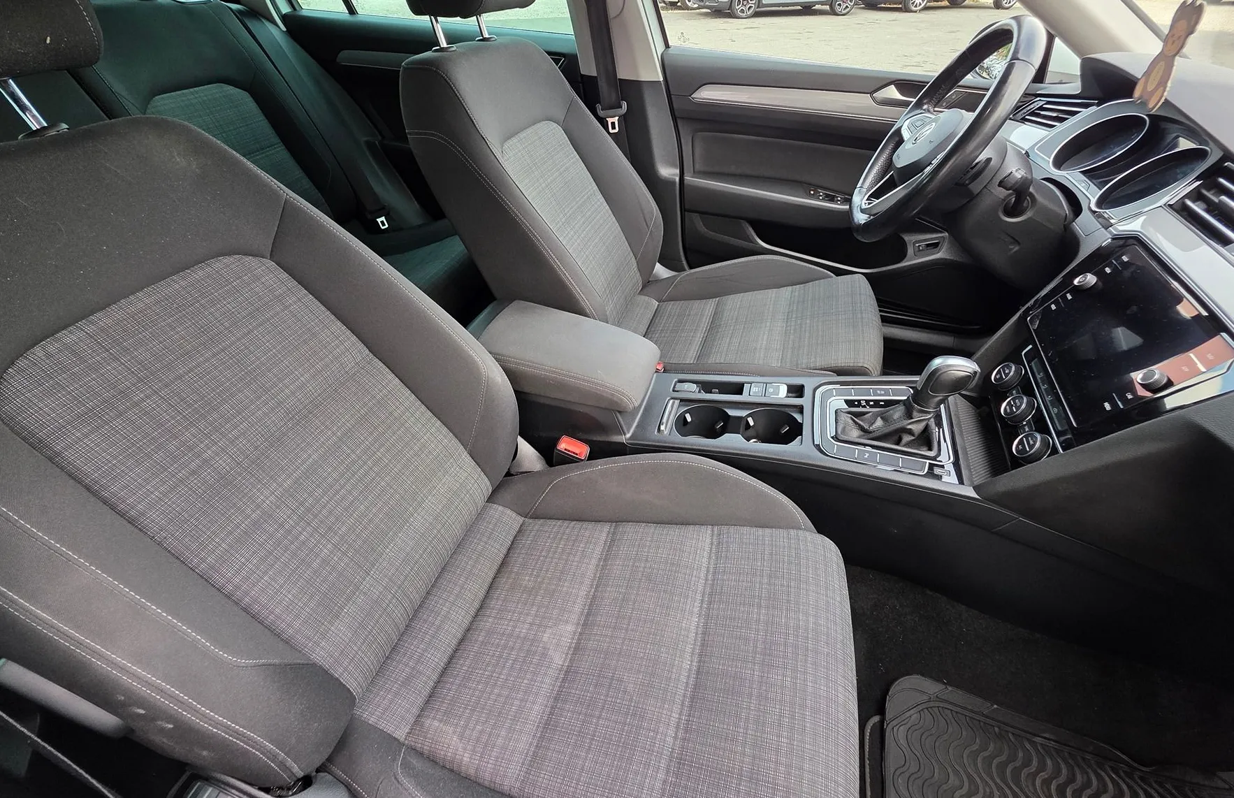 Zunanja slika - Volkswagen Passat - Variant 2.0 TDI BMT SCR DSG LED-NAVI-PDC-2.LASTNIK - 13