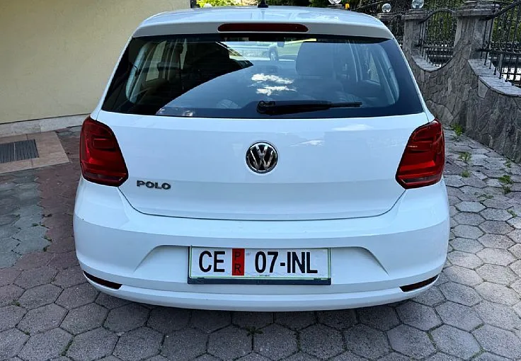 Zunanja slika - Volkswagen Polo - 1.0 1.LASTNIK 5VRAT SLO VELIK SERVIS LETNO JAMSTVO - 5