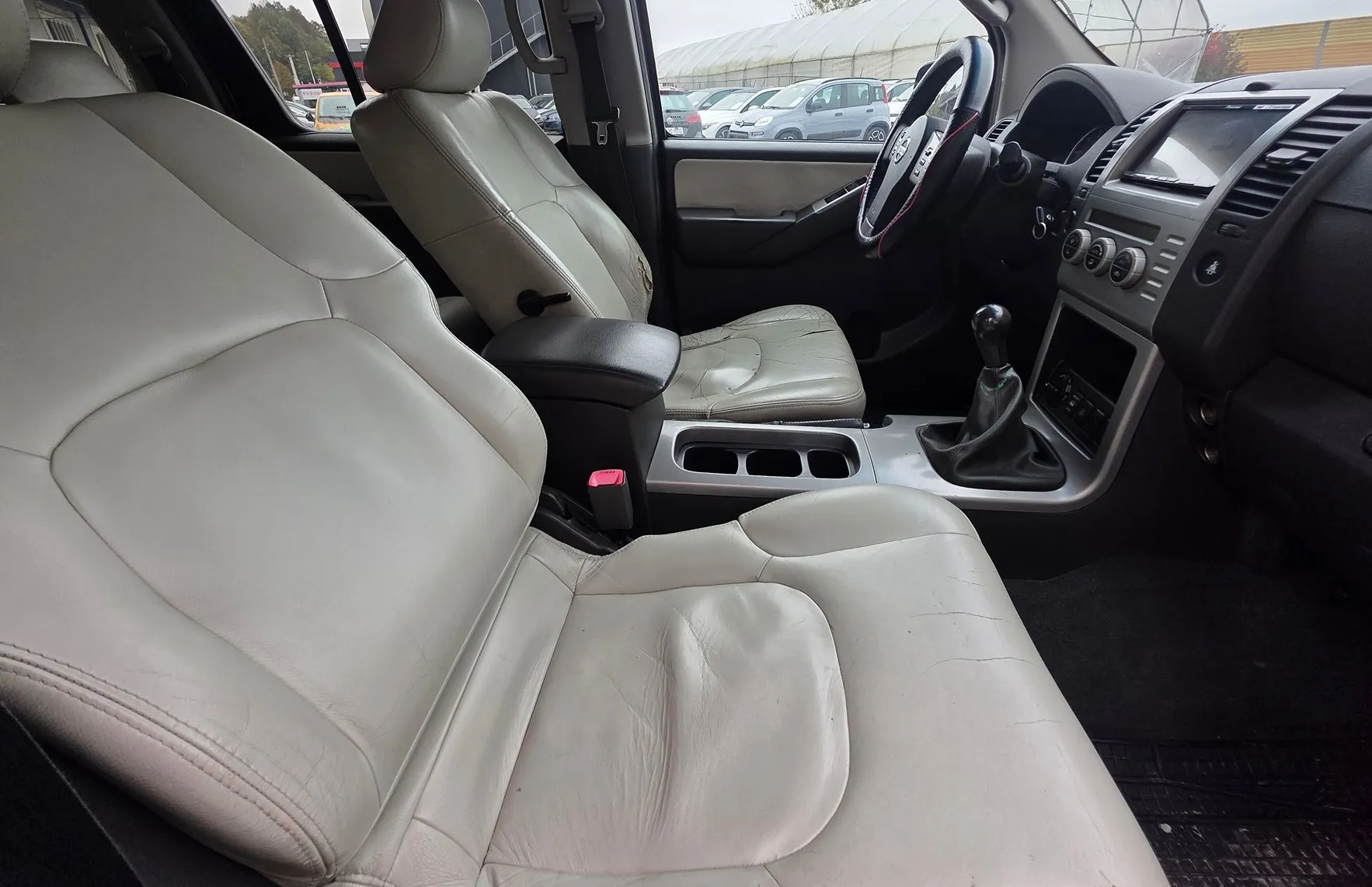 Zunanja slika - Nissan Pathfinder - 2.5 dCi 7 SEDEŽEV-ALU-KLIMA-4X4-SLOVENSKI - 11