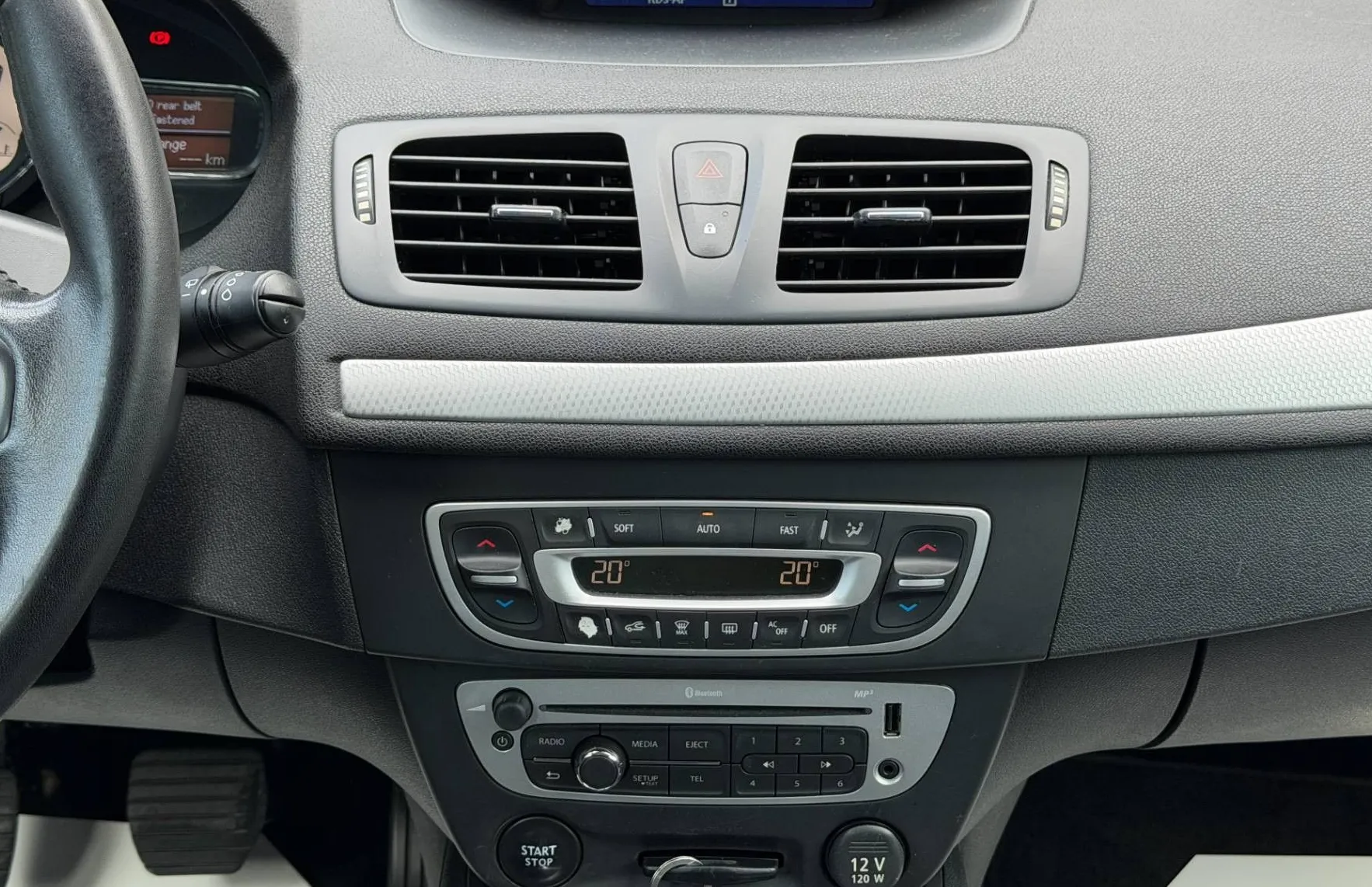 Zunanja slika - Renault Mégane - Megane Berline 1.5 dCi |SLO|2 CON. KLIM.| - 13