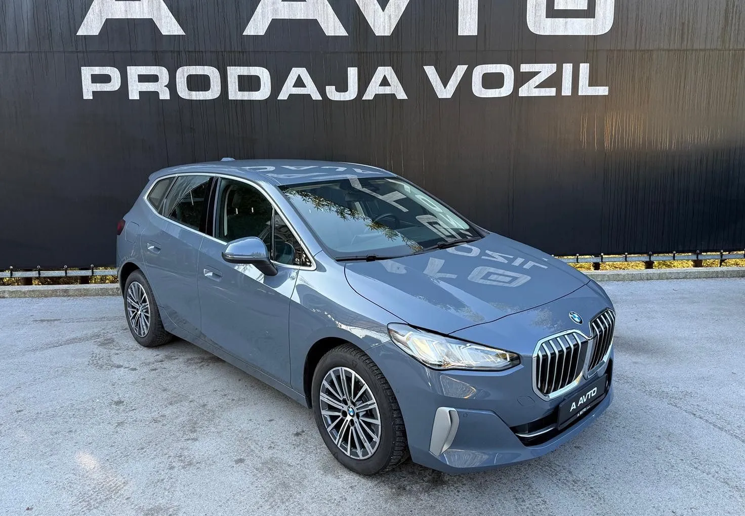 Zunanja slika - BMW Serija 2 - Active Tourer: 218d AVT.-ALU-NAVI-KAMERA-USNJE-SAMO 29.0 - 2