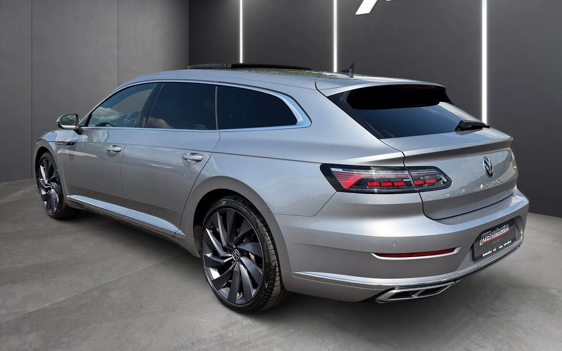 Zunanja slika - Volkswagen Arteon Shooting Brake - Arteon SB 2.0 TDI BMT R-Line DSG-SLO-Panorama-DCC. - 4