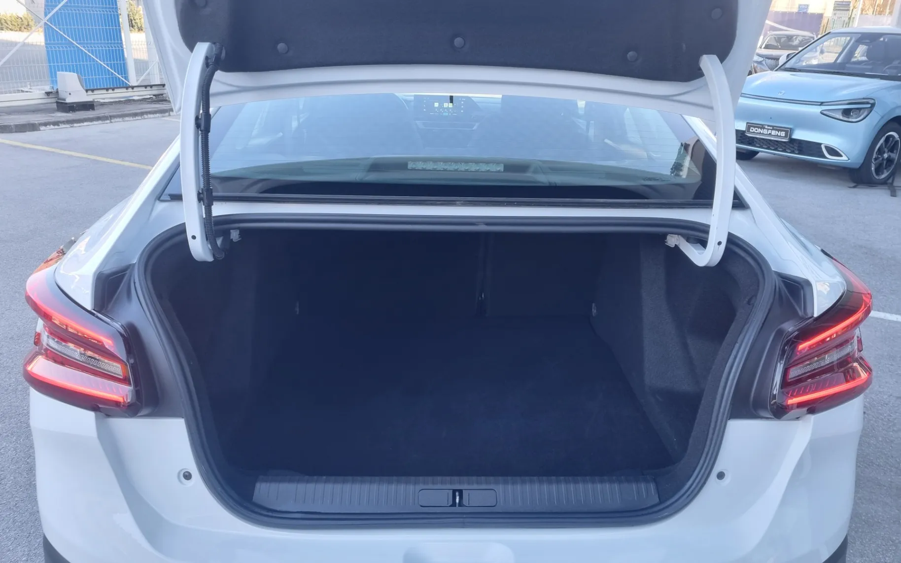 Zunanja slika - Citroën C4 - 1.2 PURETECH - KOT NOV - SAMO 26.488KM - 15