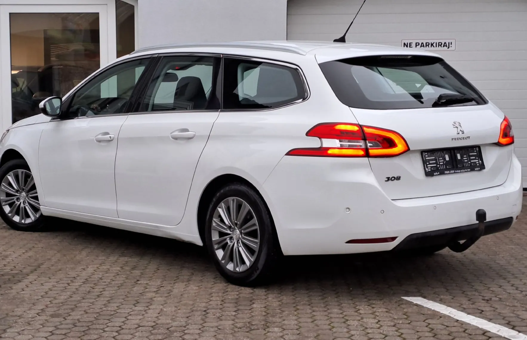 Zunanja slika - Peugeot 308 - SW 1.5 BlueHDi 130 S S Allure - 3