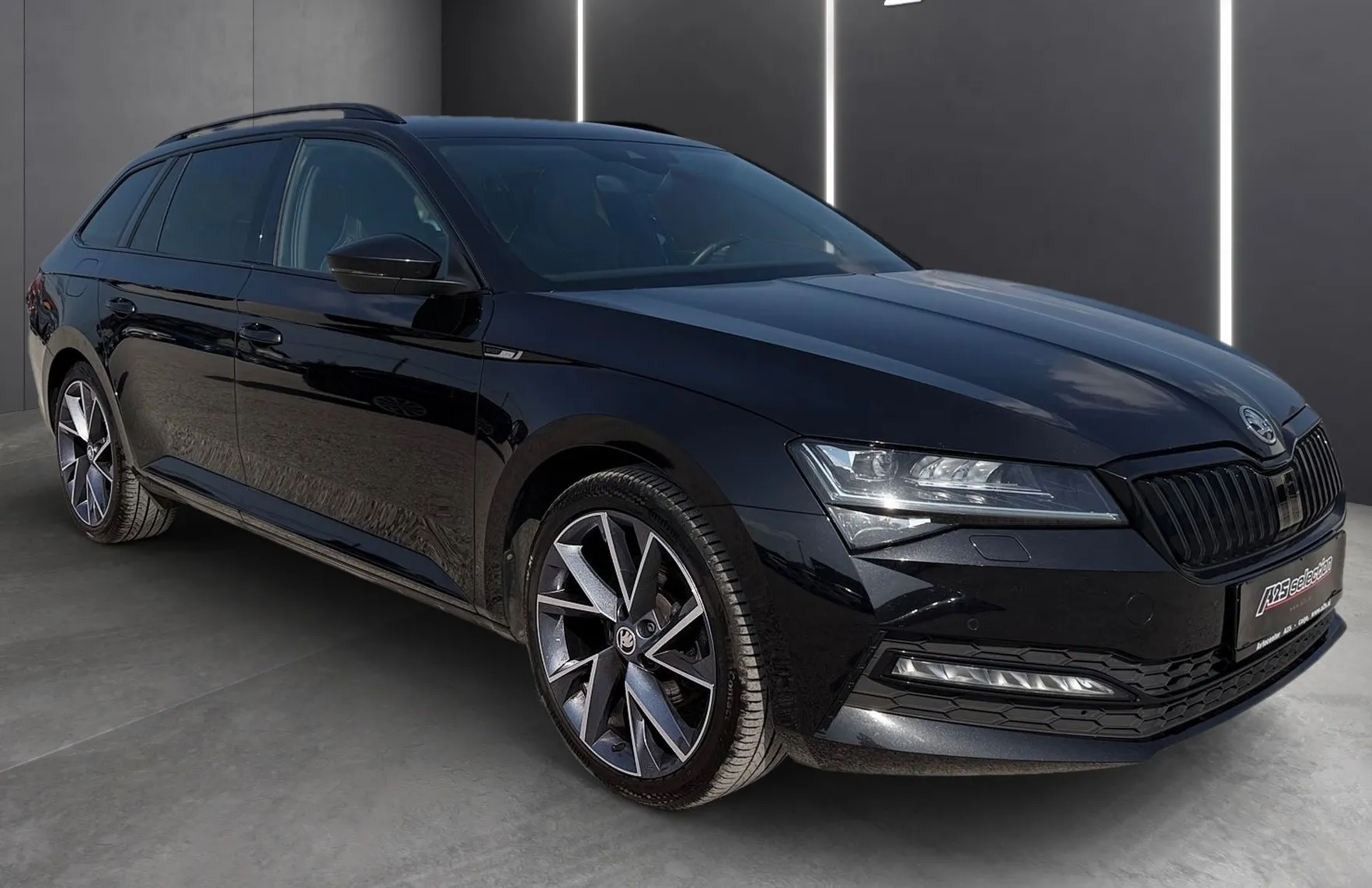 Zunanja slika - Škoda Superb - 2.0 TDI Sportline Combi DSG 147kW-Matrix-Kamera... - 2