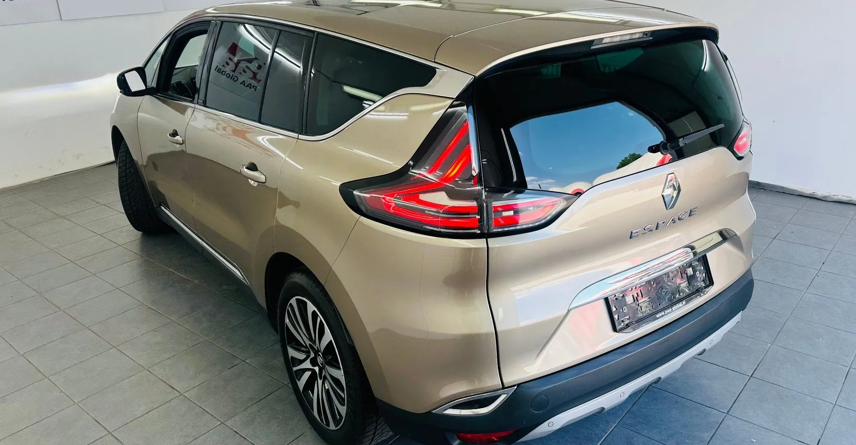 Zunanja slika - Renault Espace - 1.6 HDI 118 KW.KAMERA.NAVI.USNJE.GRE.SED.PANORAMA - 14