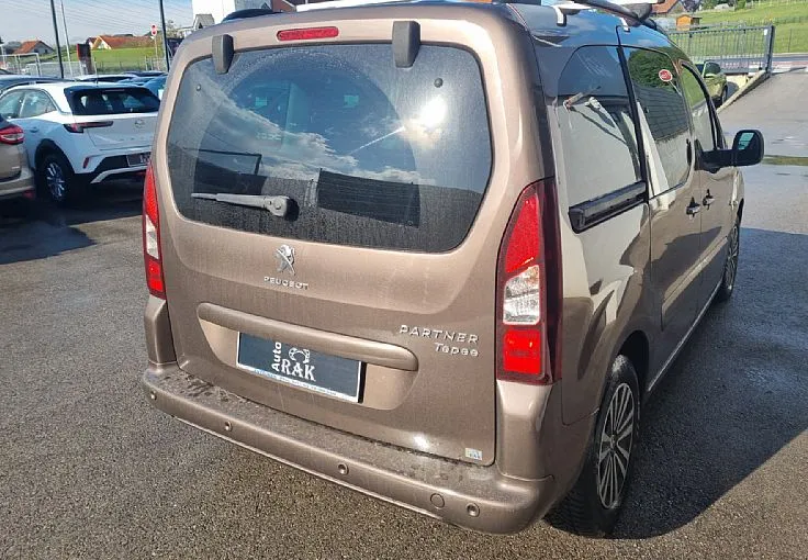 Zunanja slika - Peugeot Partner - Tepee 1.6 HDi Family  VELIKI SERVIS - 6