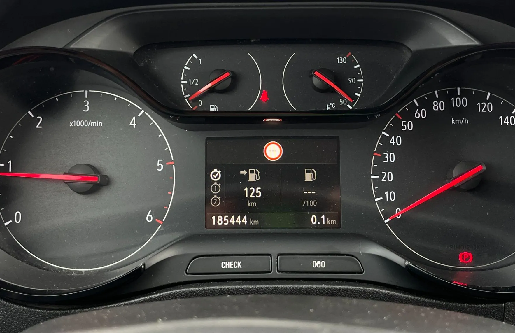 Zunanja slika - Opel Crossland X - NAVI.2XPDC.OGR.SEDEŽ IN VOLAN.TEMPOMAT - 16