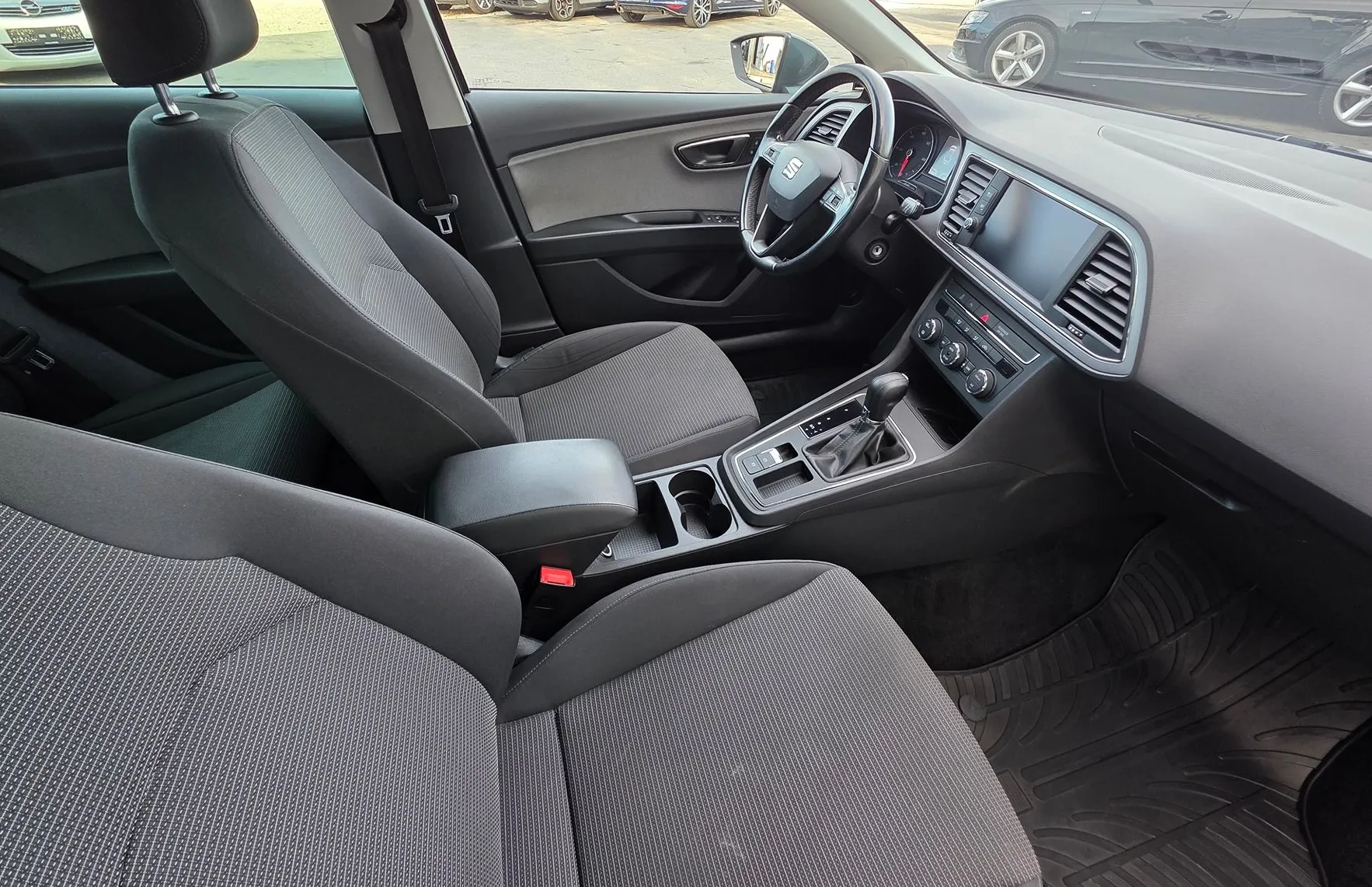 Zunanja slika - Seat Leon - ST 1.6 TDI STYLE DSG LED-KAMERA-SEAT SOUND-NAVI - 10