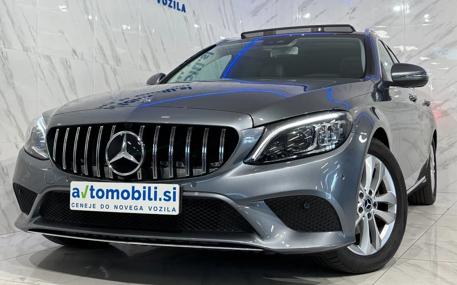 Zunanja slika - Mercedes-Benz C-Razred - 220d T AMG-Line|Tempomat|Panorama|Kamera|MrtviKot| - 3