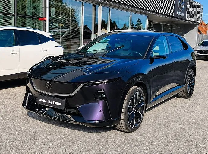 Zunanja slika - Mazda CX-6e - 258hp Takumi Plus - 1