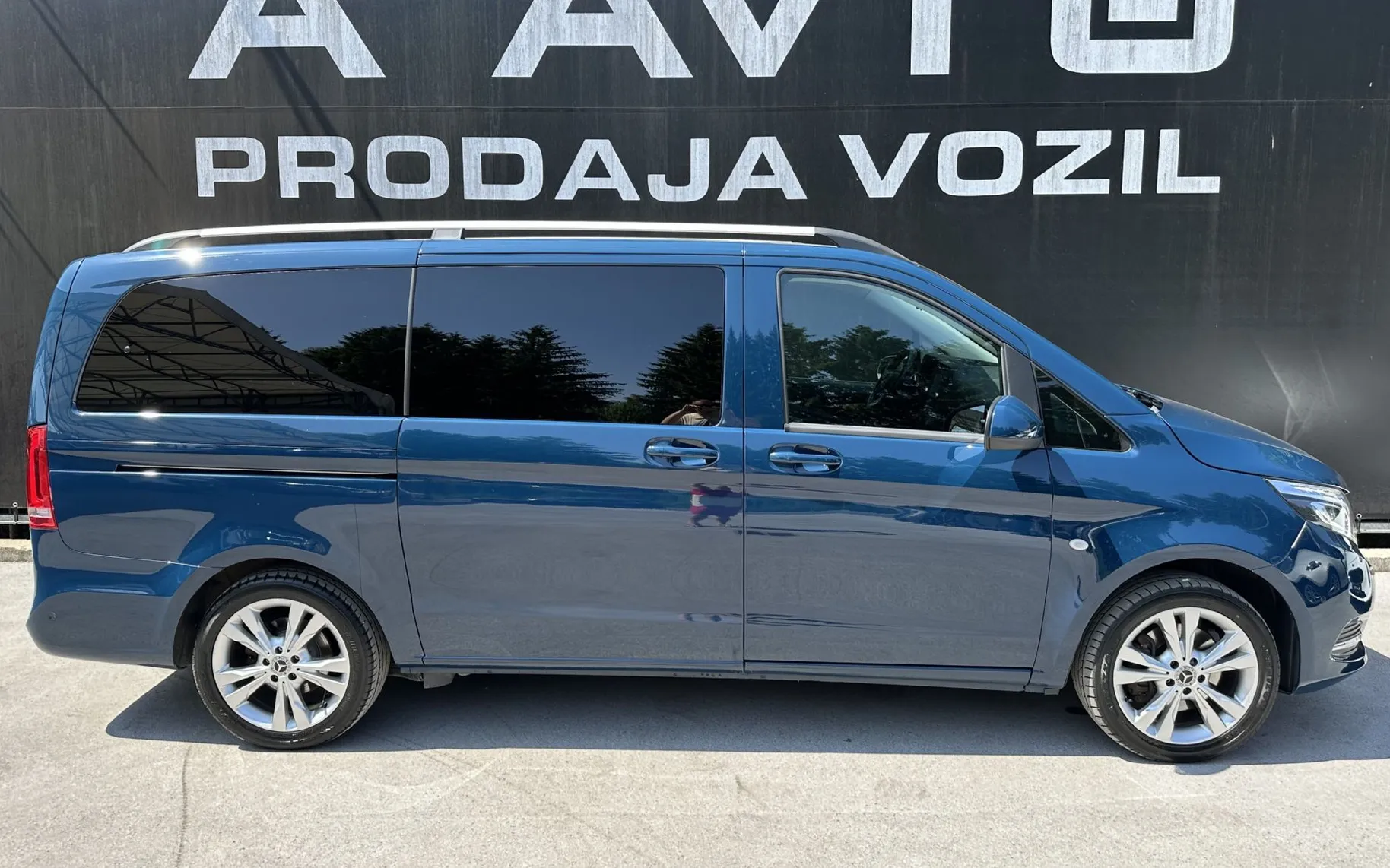 Zunanja slika - Mercedes-Benz Vito - 4x4-LANG-WEBASTO-2xPDC-NAVI-GRET.SEDEŽEV-7+1-VK... - 3
