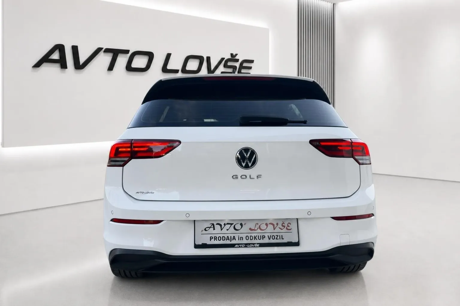 Zunanja slika - Volkswagen Golf - 2.0 TDI BMT DSG-1 LASTNIK-VIRTUAL-LED-KAM-ODLIČEN. - 6