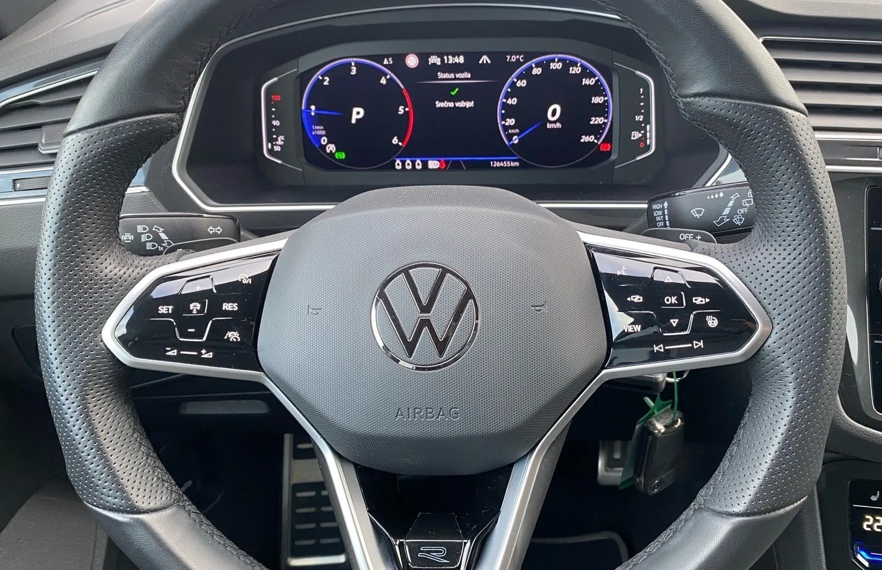 Zunanja slika - VW Tiguan - 2.0 TDI SCR 4M. BMT avt. R-Line 110kW... - 8