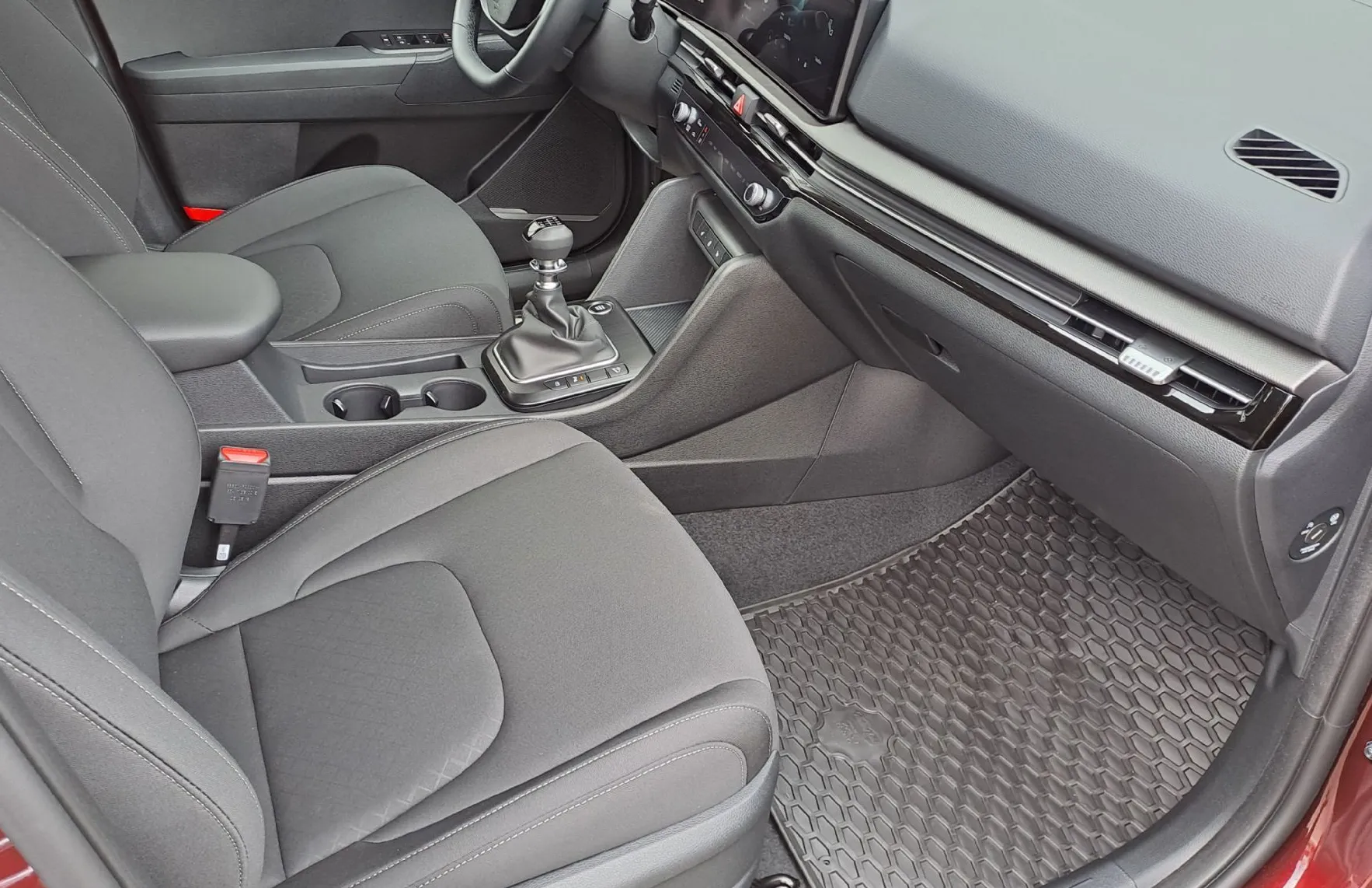 Zunanja slika - KIA Sportage - 1.6 T-GDi 110kW LX Fresh. 6 M T - 6