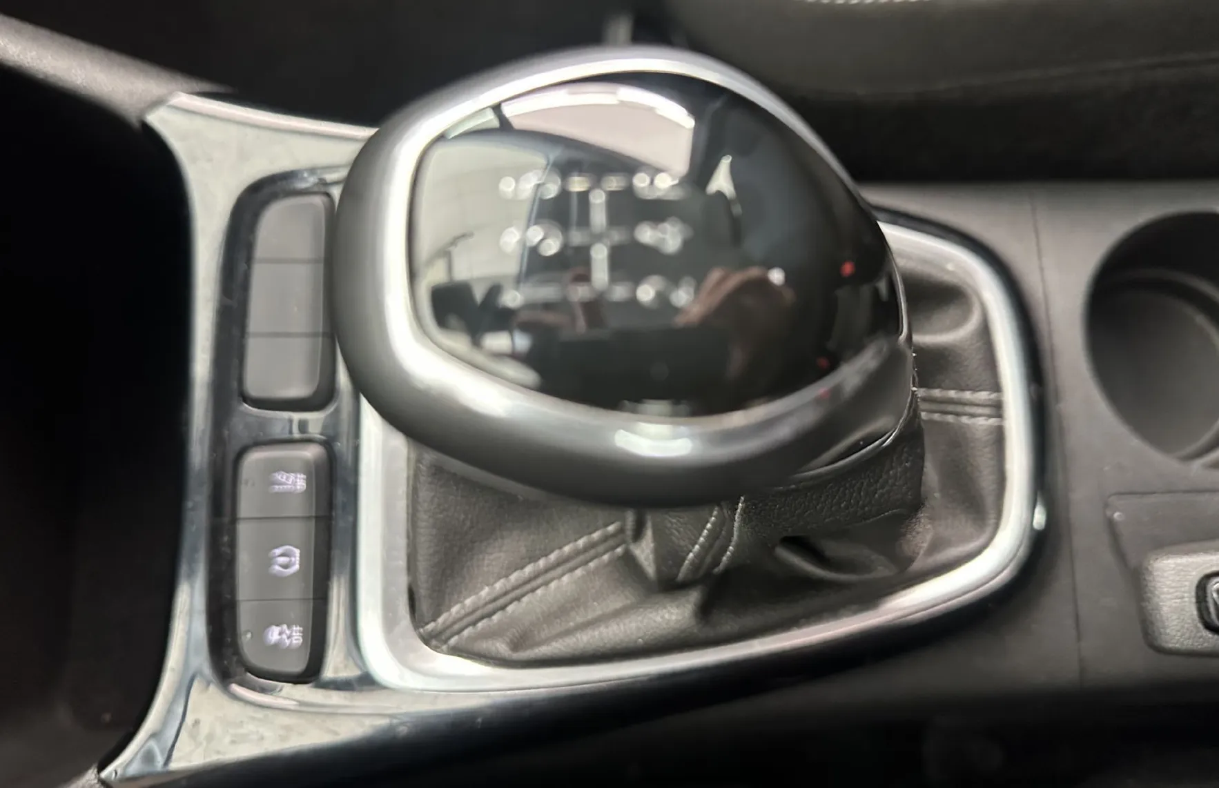 Zunanja slika - Opel Crossland X - 1.2 61KW.1 lastnik.12 mesečno jamstvo - 12
