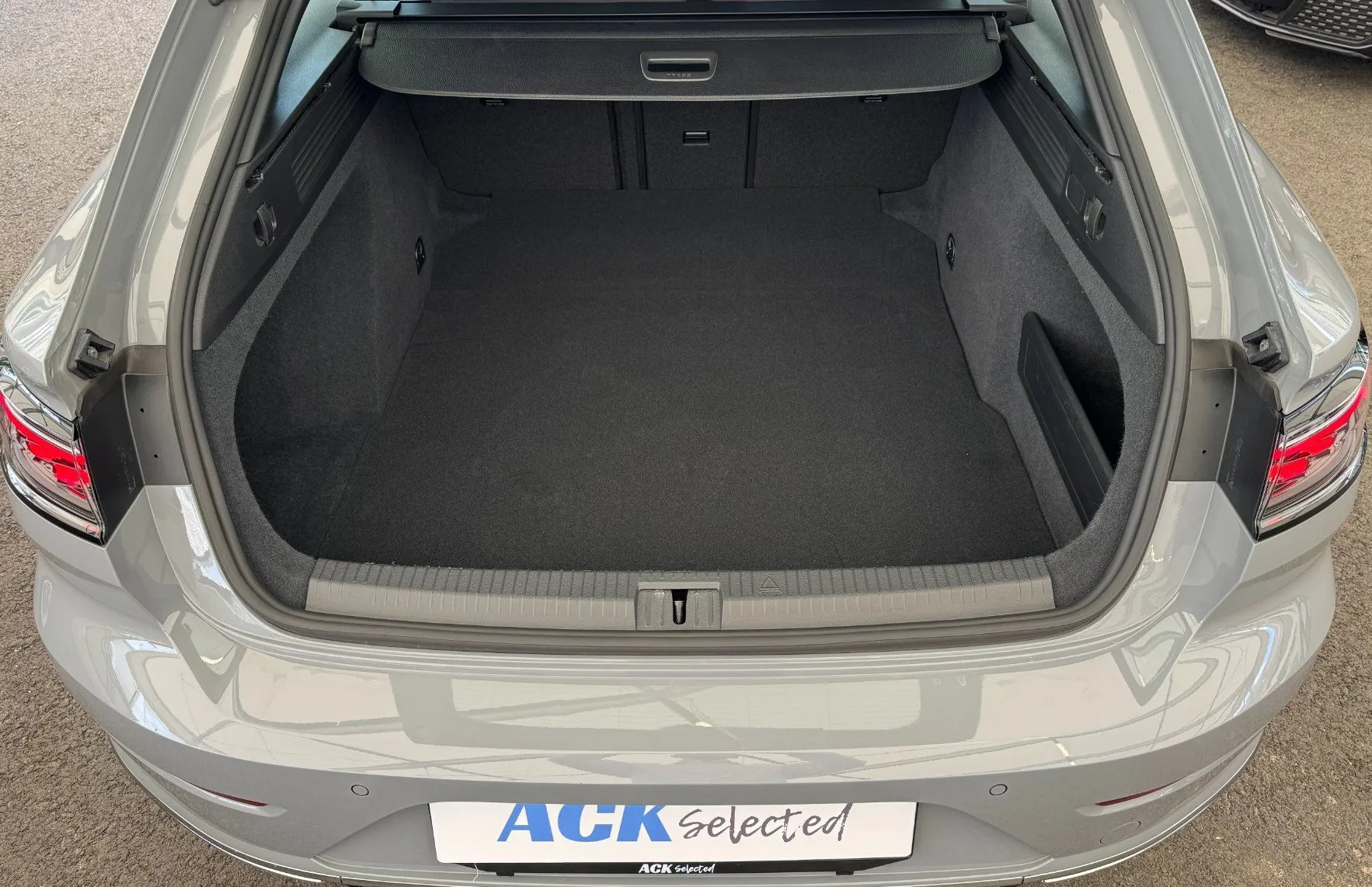 Zunanja slika - Volkswagen Arteon - Shooting Brake R-Line 2.0 TSI DSG LED-NAVI-EASY OPEN-OGR. - 12