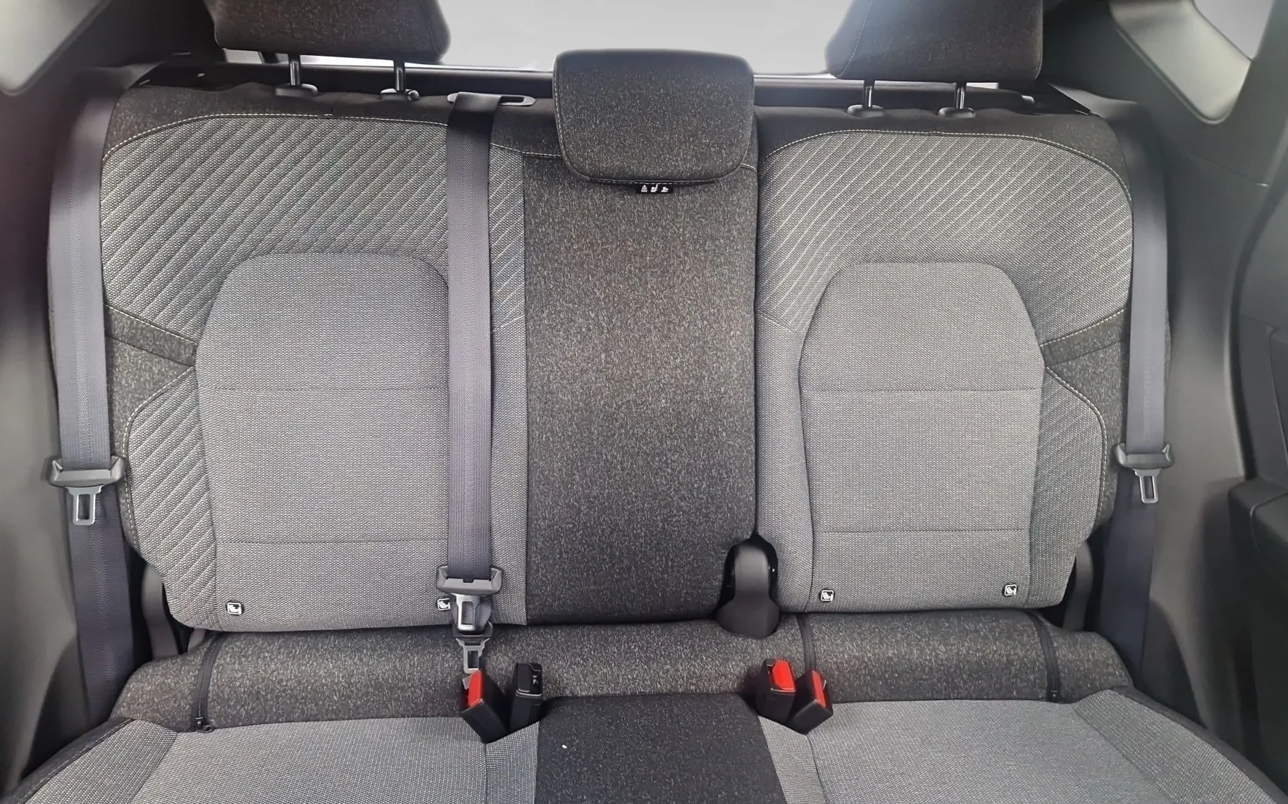 Zunanja slika - Renault Captur - TCe 115 Techno + paket ZIMA - 16