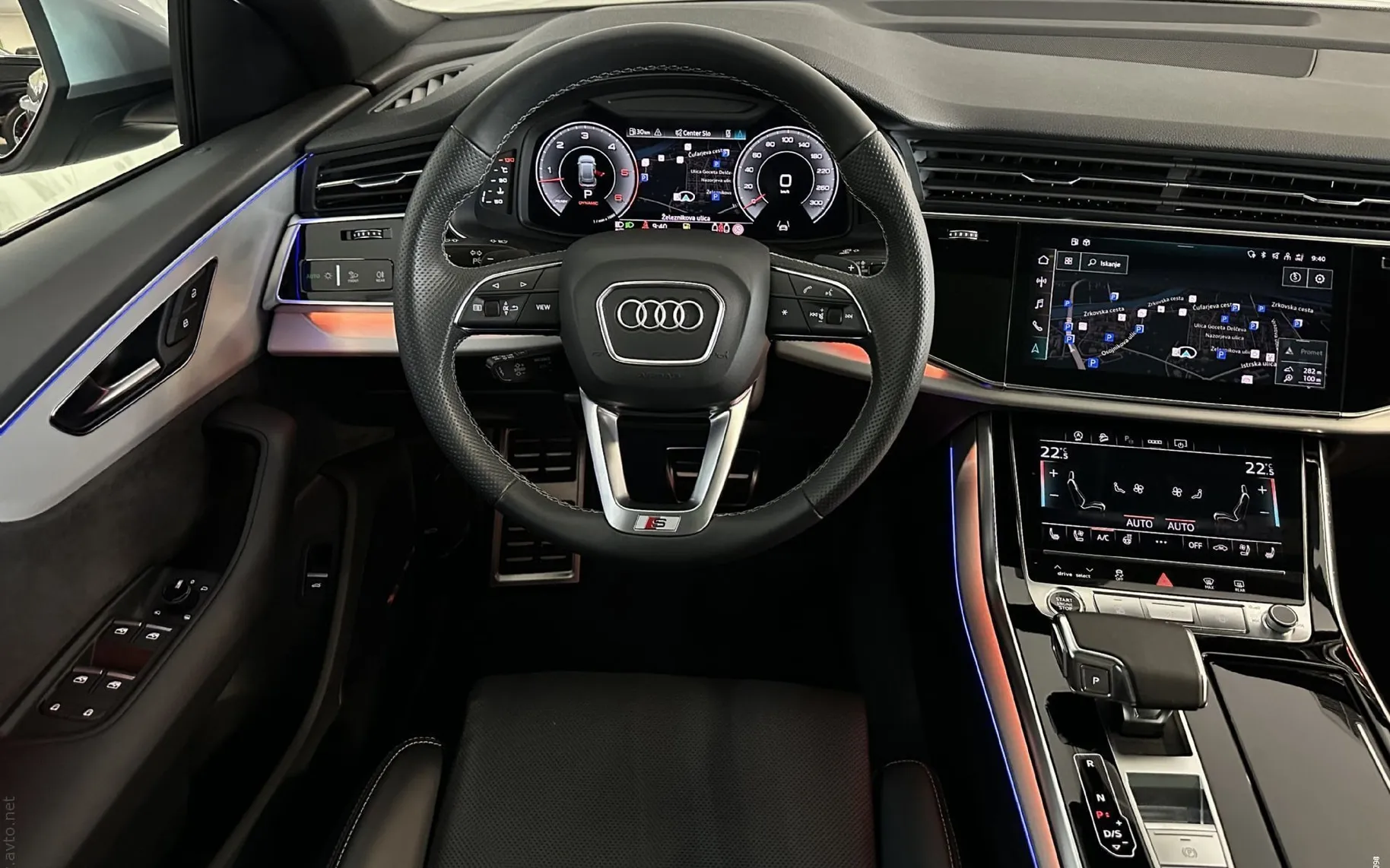 Notranja slika - Audi Q8 - 50TDI|Q|S-Line|Pano|SoftC|Zračno|ACC|Hlaj|360K| - 10