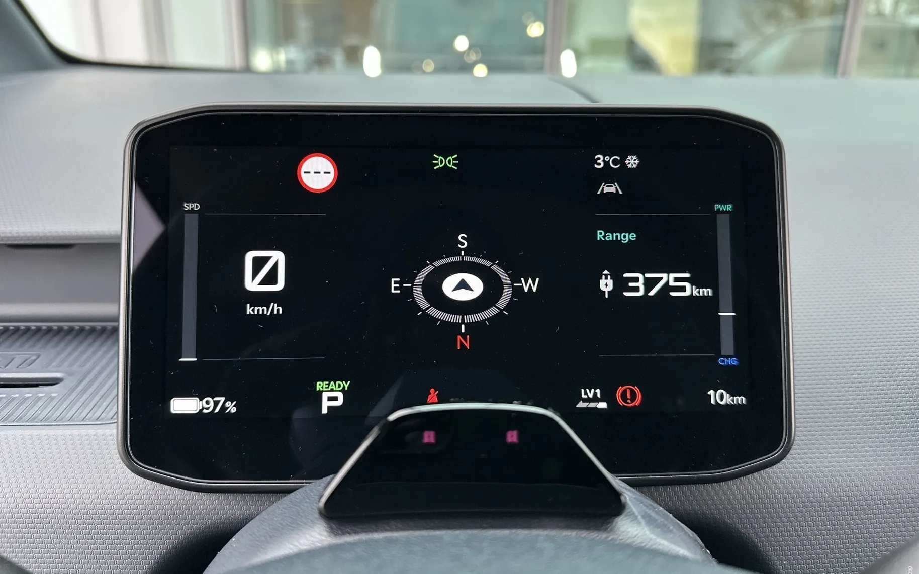 Notranja slika - KIA PV5 - 71.2 kWh baterija 120 kW 163 KS  Quantum - 14