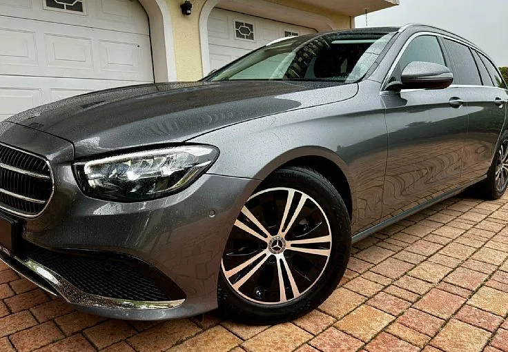 Zunanja slika - Mercedes-Benz E-Razred - 220d Avantgarde LED+ALU+DISTRONIC+KAMERA+AGILITY - 1