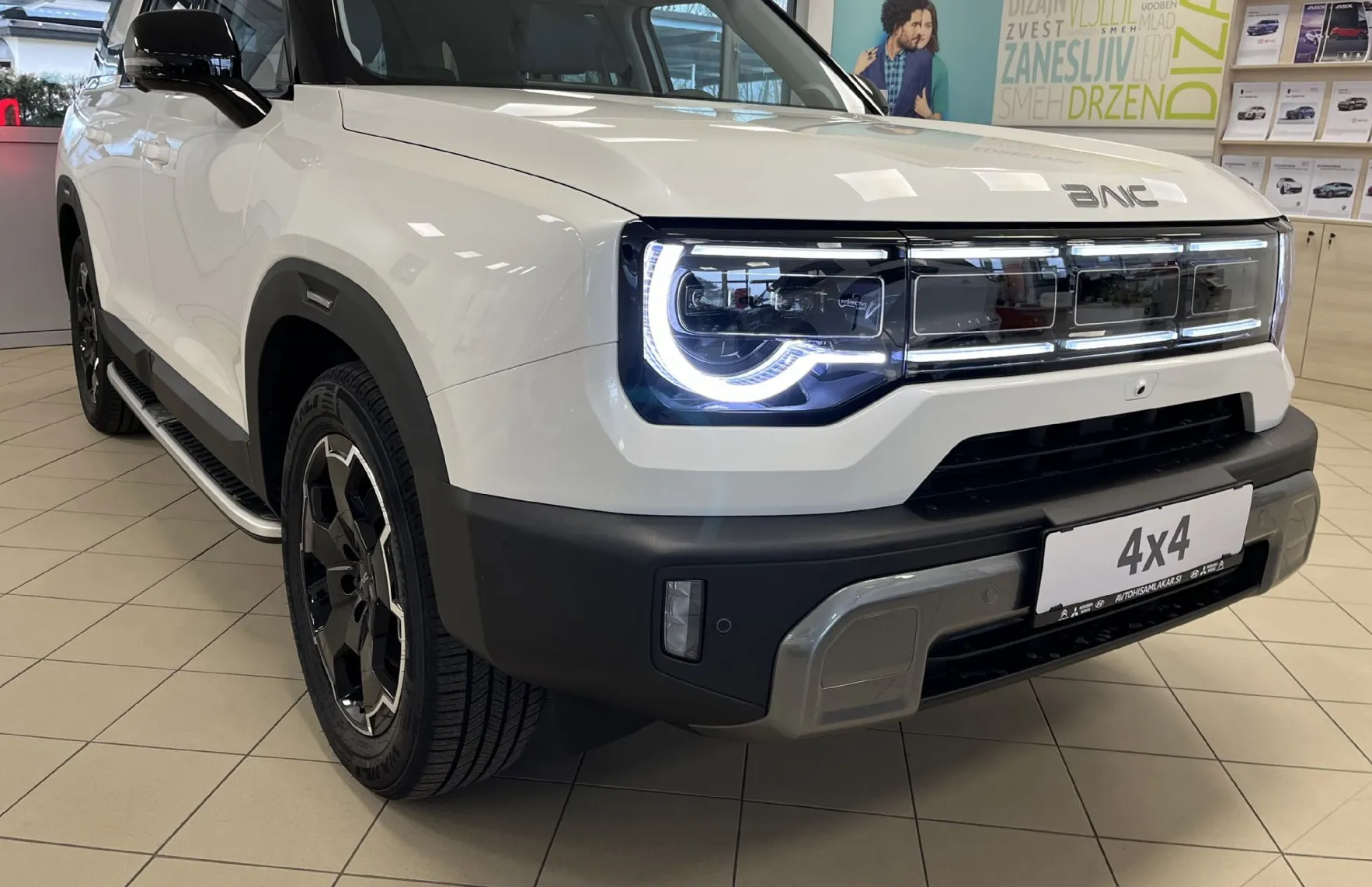 Zunanja slika - Baic BJ30 - 4WD HYBRID  - NA ZALOGI - - 1