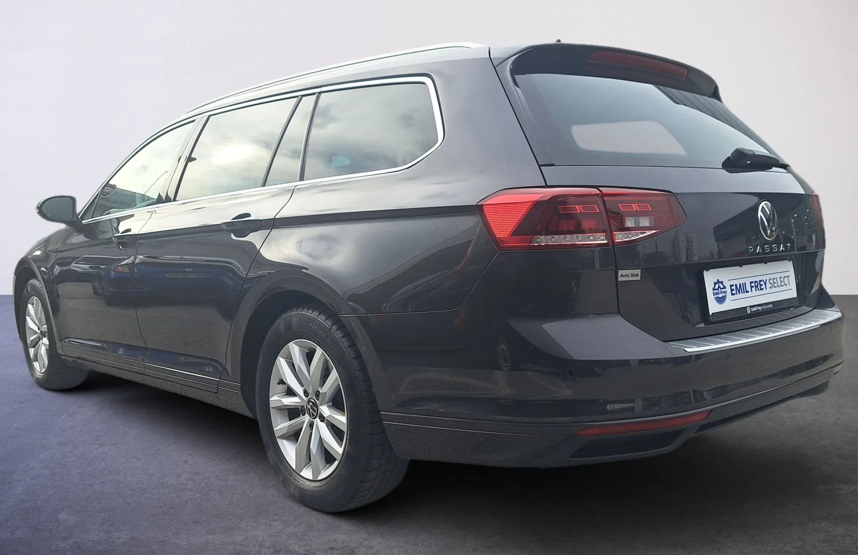 Zunanja slika - Volkswagen Passat - Variant 2.0 TDI BMT SCR Business DSG - 4