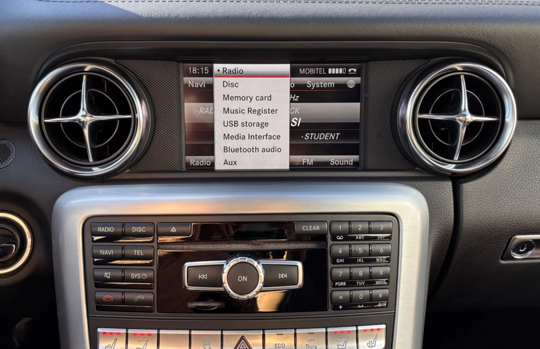Zunanja slika - Mercedes-Benz SLK-Razred - SLK 200 BlueEFFICIENCY Exclusive Harman Kardon - 14