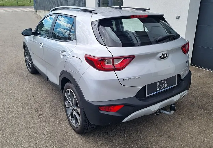 Zunanja slika - KIA Stonic - 1.6 CRDI 85 kW  EX 1.LASTNIK. SERVISNA.KAMERA - 5