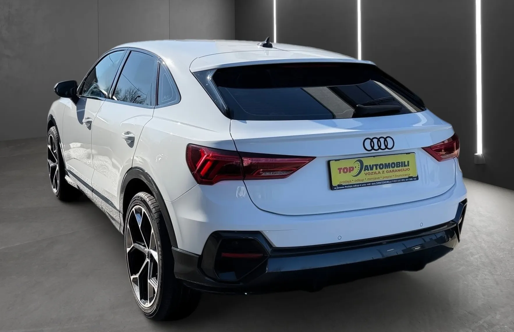 Zunanja slika - Audi Q3 - Sportback 35 TDI MATRIX LINE ASSIST PDC NAVI TEMPOMAT - 6