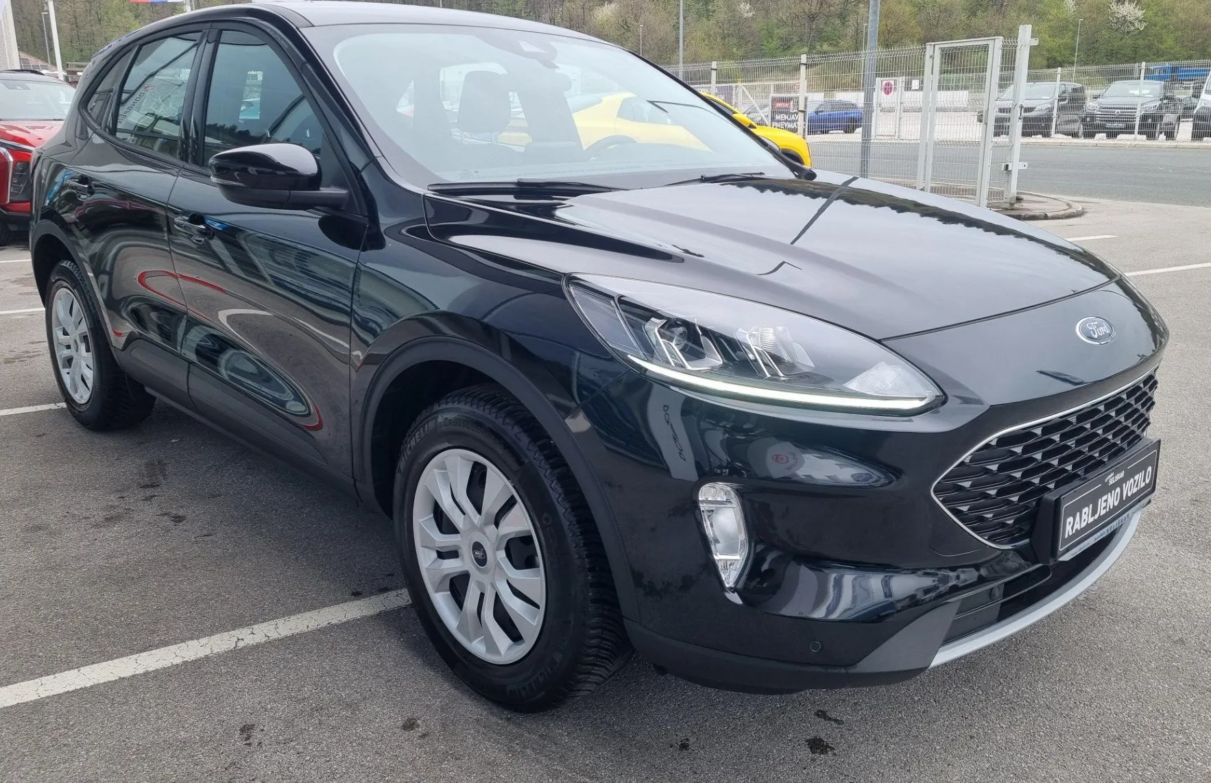 Zunanja slika - Ford Kuga - 1.5 EcoBoost - NAVI-DAB-PDC-TEMP. - AKCIJSKA CENA - 4