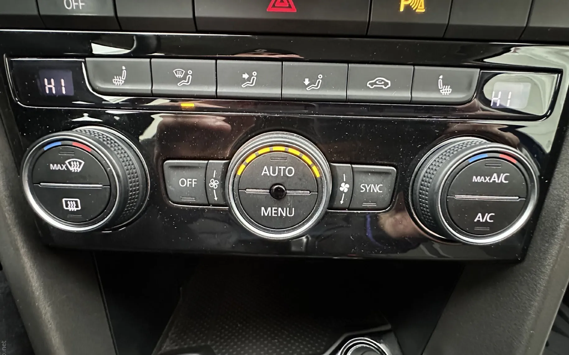 Zunanja slika - Volkswagen T-Roc - 2.0 TDI avt. SCR Style 110.NEMŠKI+4ALU.ACC.NAVI - 13