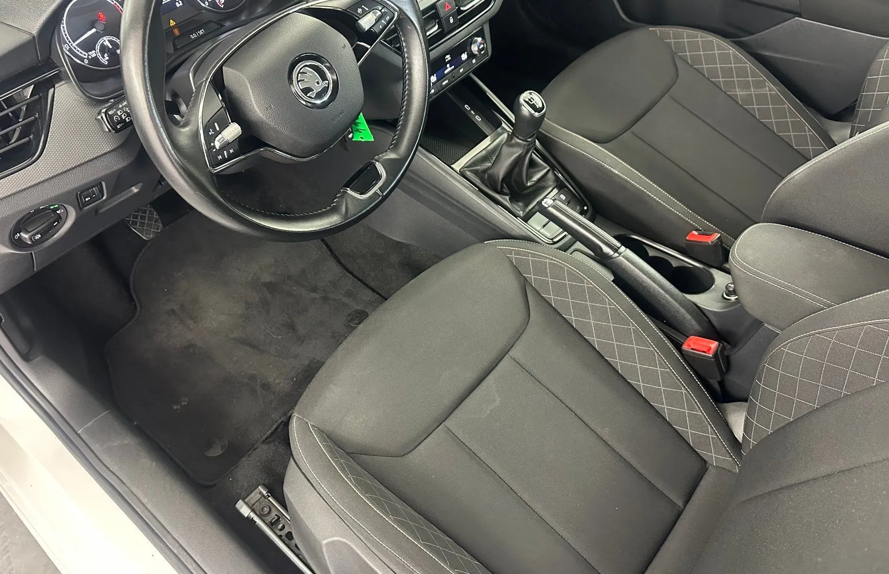 Zunanja slika - Škoda Kamiq - 1.0 TSI Ambition 70 kW SAMO 51.000 KM - 8