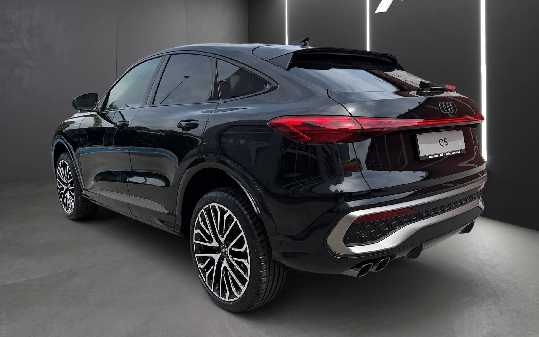 Zunanja slika - Audi Q5 Sportback - TDI quattro 150 kW - 4