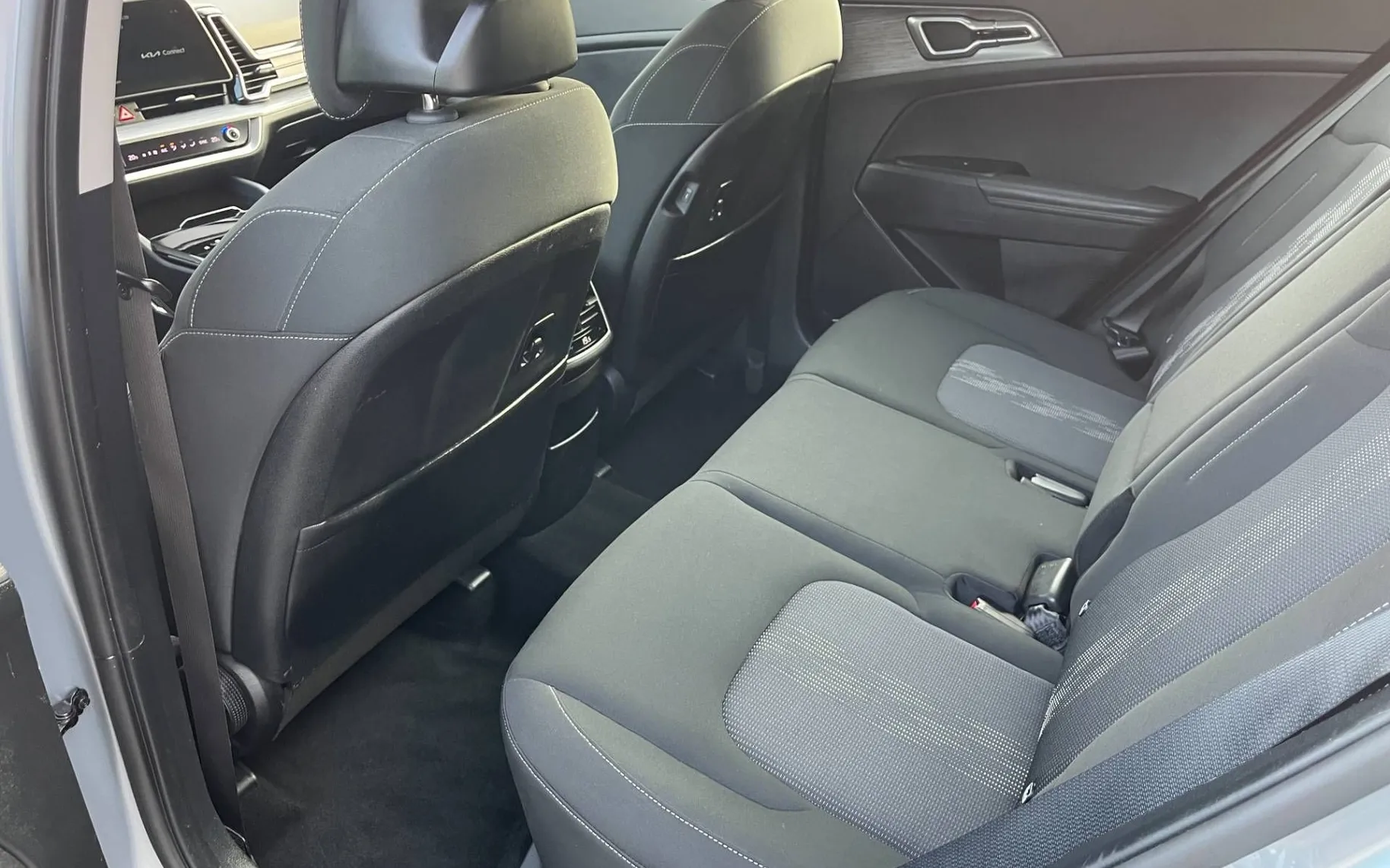 Notranja slika - KIA Sportage - 1.6 CRDi  Style. DCT-1 LASTNICA-ALU-NAVI-KAM-LED.. - 10