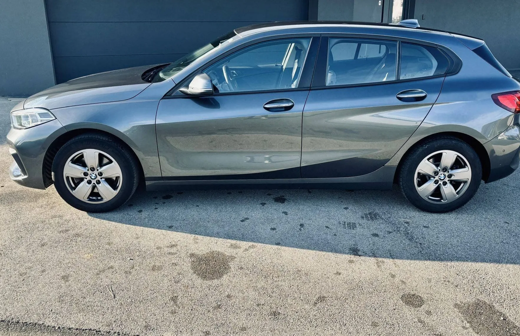 Zunanja slika - BMW Serija 1 - : 116d 68000 km LED Navi KeylessGo Kamera  Klima P.. - 6